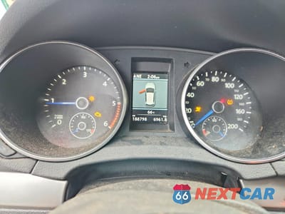 Zdjęcie 9 z 13 samochodu: 2010 VOLKSWAGEN GOLF VIN:WVWNM9AJ0AW292558 - miniatura