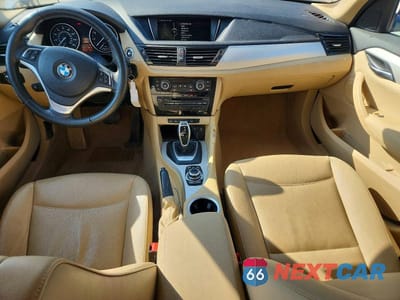 Zdjęcie 8 z 11 samochodu: 2015 BMW X1 XDRIVE28I VIN:WBAVL1C50FVY29508 - miniatura