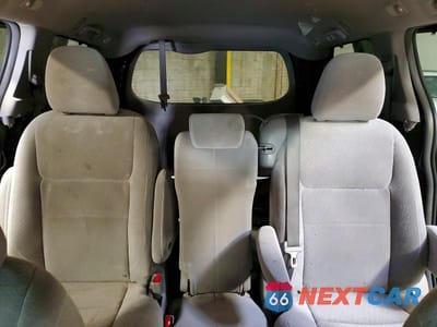 Zdjęcie 10 z 13 samochodu: 2017 TOYOTA SIENNA LE 8-PASSENGER VIN:5TDKZ3DC4HS807568 - miniatura