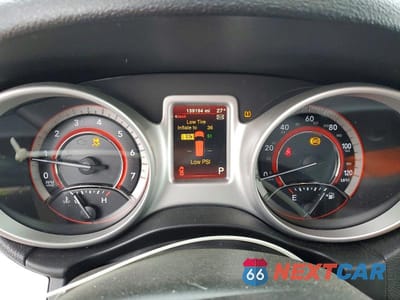 Zdjęcie 9 z 14 samochodu: 2017 DODGE JOURNEY SE VIN:3C4PDCABXHT708159 - miniatura