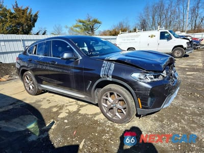 Czwarte zdjęcie samochodu z boku: 2024 BMW X4 XDRIVE30I VIN:5UX33DT07R9V93371 - miniatura
