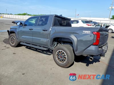 Drugie zdjęcie samochodu z przodu: 2025 TOYOTA TACOMA TRD OFF-ROAD VIN:3TMLB5JN6SM107407 - miniatura