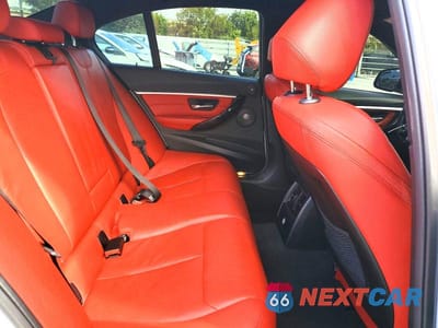 Zdjęcie 10 z 12 samochodu: 2018 BMW 340 I VIN:WBA8B3C50JK819356 - miniatura