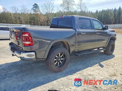 Trzecie zdjęcie samochodu z tyłu: 2020 RAM 1500 LARAMIE VIN:1C6RREJT7LN390564 - miniatura