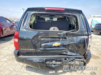 Zdjęcie 6 z 13 samochodu: 2014 CHEVROLET SUBURBAN LT VIN:1GNSKJE70ER116811 - miniatura