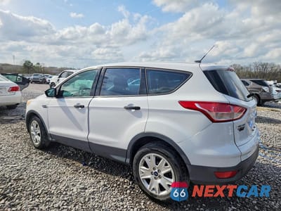 Drugie zdjęcie samochodu z przodu: 2015 FORD ESCAPE S VIN:1FMCU0F73FUC28352 - miniatura