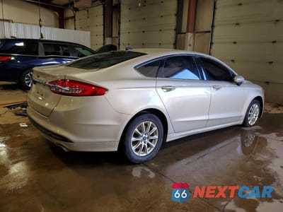 Trzecie zdjęcie samochodu z tyłu: 2017 FORD FUSION S VIN:3FA6P0G79HR392910 - miniatura
