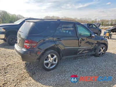 Trzecie zdjęcie samochodu z tyłu: 2006 MERCEDES-BENZ ML 500 VIN:4JGBB75E46A058773 - miniatura