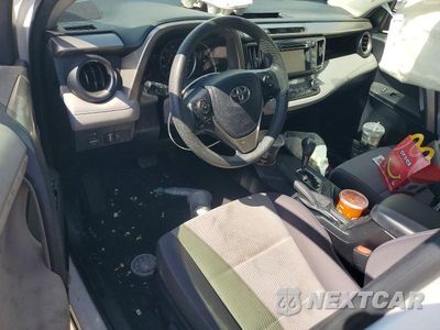 Zdjęcie 8 z 13 samochodu: 2013 TOYOTA RAV4 XLE VIN:JTMWFREV8D5005148 - miniatura