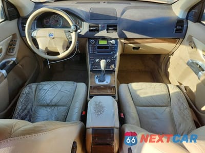 Zdjęcie 8 z 13 samochodu: 2010 VOLVO XC90 3.2 VIN:YV4982CY0A1545895 - miniatura