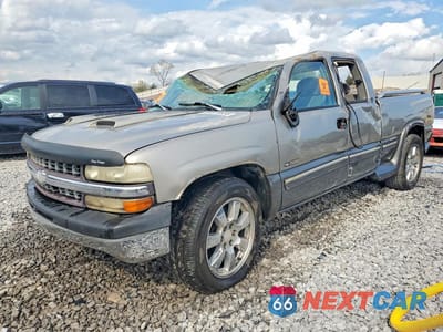 1999 CHEVROLET SILVERADO C1500 2GCEC19T2X1138105 - główne zdjęcie licytacji z USA - miniatura