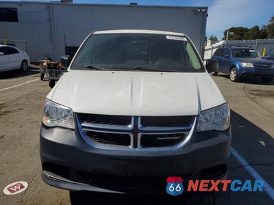 Piąte zdjęcie samochodu w środku: 2016 DODGE GRAND CARAVAN SE VIN:2C4RDGBGXGR321512 - miniatura
