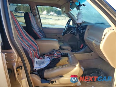 Zdjęcie 7 z 12 samochodu: 1997 FORD EXPLORER VIN:1FMDU34E6VUD41508 - miniatura
