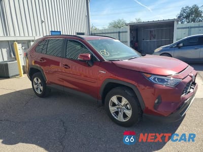 Czwarte zdjęcie samochodu z boku: 2021 TOYOTA RAV4 XLE VIN:4T3RWRFV3MU036361 - miniatura