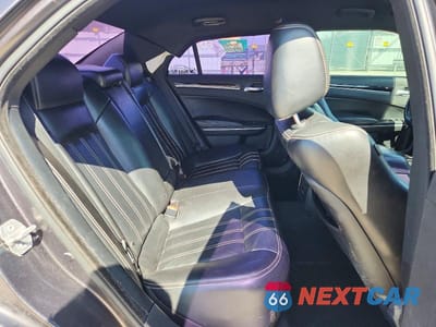 Zdjęcie 10 z 12 samochodu: 2019 CHRYSLER 300 S VIN:2C3CCAGG2KH569772 - miniatura
