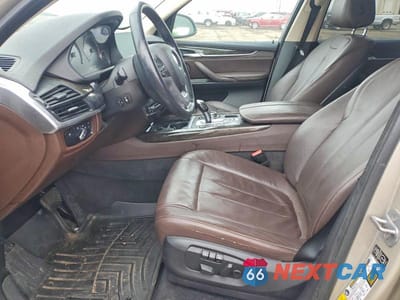 Zdjęcie 7 z 12 samochodu: 2014 BMW X5 XDRIVE35I VIN:5UXKR0C57E0K45499 - miniatura
