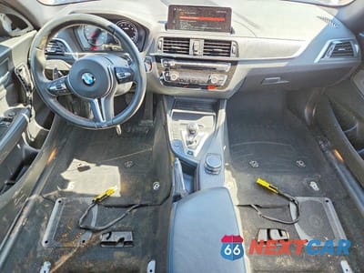 Zdjęcie 8 z 12 samochodu: 2020 BMW M2 COMPETITION VIN:WBS2U7C06L7E15672 - miniatura