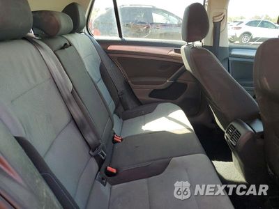 Zdjęcie 10 z 13 samochodu: 2016 VOLKSWAGEN E-GOLF SE VIN:WVWKP7AU7GW912954 - miniatura