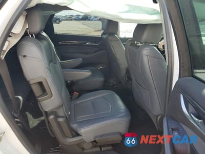 Zdjęcie 11 z 13 samochodu: 2018 BUICK ENCLAVE ESSENCE VIN:5GAERBKW2JJ216017 - miniatura