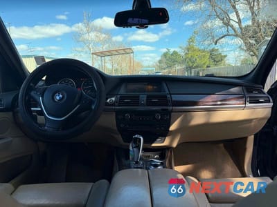 Zdjęcie 9 z 10 samochodu: 2008 BMW X5 4.8I VIN:5UXFE83598L163398 - miniatura