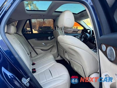 Zdjęcie 7 z 12 samochodu: 2018 MERCEDES-BENZ GLC 300 4MATIC VIN:WDC0G4KB2JV082572 - miniatura