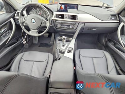 Zdjęcie 8 z 11 samochodu: 2013 BMW 328 I VIN:WBA3A5C59DF352802 - miniatura