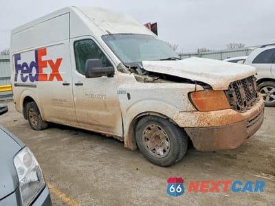 Czwarte zdjęcie samochodu z boku: 2012 NISSAN NV2500 DELIVERY VAN VIN:1N6AF0LY9CN101238 - miniatura