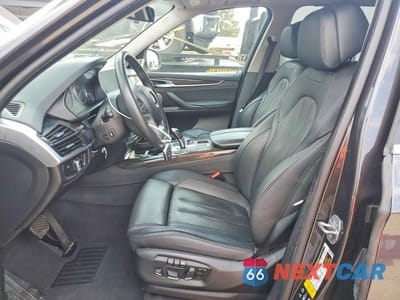 Zdjęcie 7 z 12 samochodu: 2016 BMW X5 XDRIVE50I VIN:5UXKR6C57G0J81440 - miniatura