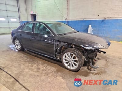 Czwarte zdjęcie samochodu z boku: 2019 AUDI A4 PREMIUM PLUS VIN:WAUENAF48KN001603 - miniatura