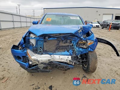 Piąte zdjęcie samochodu w środku: 2017 TOYOTA TACOMA SR5 V6 VIN:5TFSZ5AN9HX094565 - miniatura