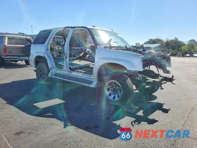 Czwarte zdjęcie samochodu z boku: 2005 CADILLAC ESCALADE LUXURY VIN:1GYEK63N45R142276 - miniatura
