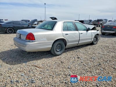 Trzecie zdjęcie samochodu z tyłu: 1999 FORD CROWN VICTORIA LX VIN:2FAFP74W9XX127327 - miniatura
