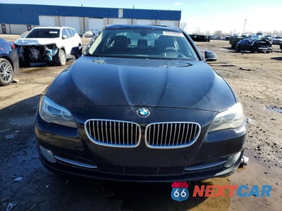 Piąte zdjęcie samochodu w środku: 2013 BMW 535 XI VIN:WBAFU7C56DDU70625 - miniatura