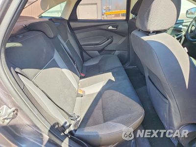 Zdjęcie 10 z 13 samochodu: 2014 FORD FOCUS SE VIN:1FADP3F24EL209034 - miniatura