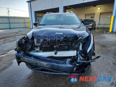 Piąte zdjęcie samochodu w środku: 2015 JEEP CHEROKEE LATITUDE VIN:1C4PJMCS5FW578245 - miniatura