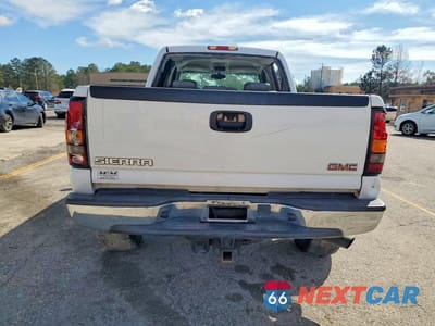 Zdjęcie 6 z 12 samochodu: 2004 GMC SIERRA C2500 HEAVY DUTY VIN:1GTHC23U24F188107 - miniatura
