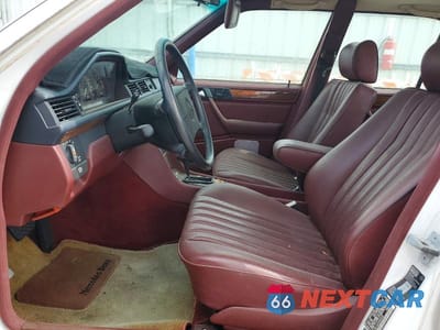 Zdjęcie 7 z 11 samochodu: 1991 MERCEDES-BENZ 300 E 2.6 VIN:WDBEA26D2MB302620 - miniatura