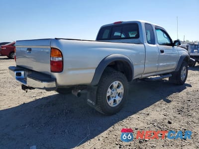 Trzecie zdjęcie samochodu z tyłu: 2002 TOYOTA TACOMA BASE VIN:5TEWM72N72Z080027 - miniatura