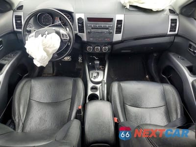 Zdjęcie 8 z 12 samochodu: 2011 MITSUBISHI OUTLANDER XLS VIN:JA4JS4AX0BU034396 - miniatura