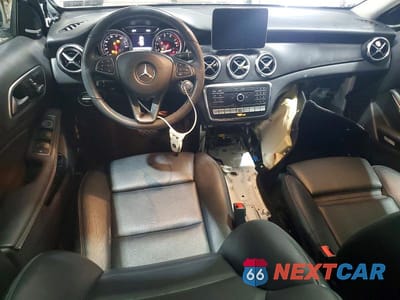 Zdjęcie 8 z 14 samochodu: 2019 MERCEDES-BENZ GLA 250 4MATIC VIN:WDCTG4GB6KJ618700 - miniatura