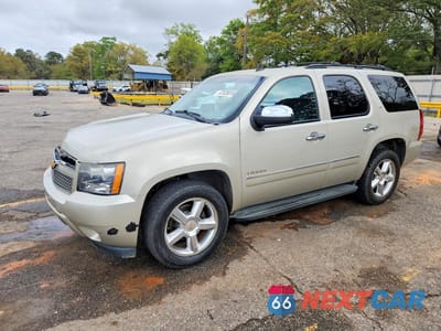 2014 CHEVROLET TAHOE C1500 LTZ 1GNSCCE04ER109727 - główne zdjęcie licytacji z USA - miniatura
