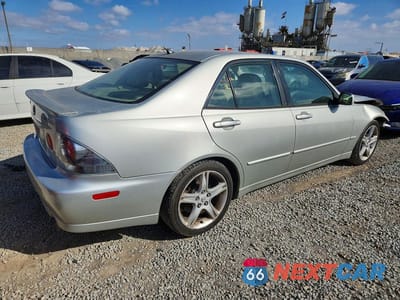 Trzecie zdjęcie samochodu z tyłu: 2005 LEXUS IS 300 BASE VIN:JTHBD192250096176 - miniatura