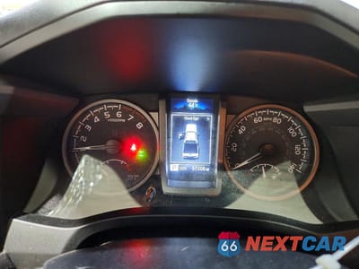 Zdjęcie 9 z 12 samochodu: 2022 TOYOTA TACOMA TRD OFF-ROAD VIN:3TYDZ5BN3NT014903 - miniatura