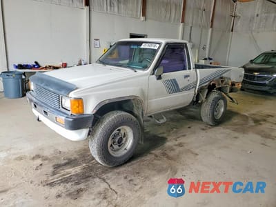 1987 TOYOTA PICKUP BASE JT4RN63R8H0178188 - główne zdjęcie licytacji z USA - miniatura