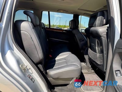 Zdjęcie 6 z 10 samochodu: 2008 MERCEDES-BENZ GL 320 CDI VIN:4JGBF22EX8A342231 - miniatura