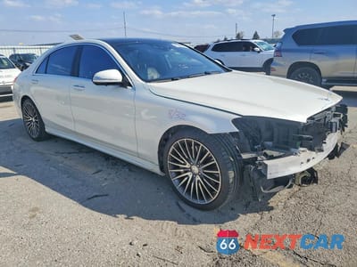 Czwarte zdjęcie samochodu z boku: 2015 MERCEDES-BENZ S 550 VIN:WDDUG8CB1FA186875 - miniatura
