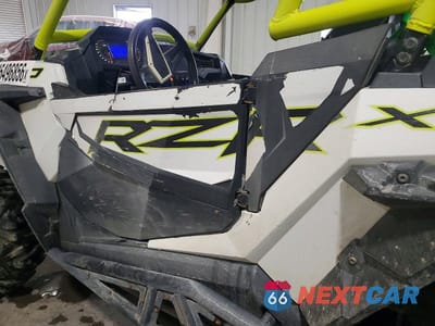 Zdjęcie 10 z 10 samochodu: 2021 POLARIS RZR XP UTILITY VEHICLE VIN:3NSNAE999MF143617 - miniatura