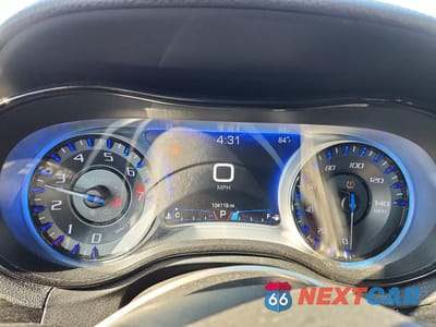 Zdjęcie 9 z 13 samochodu: 2018 CHRYSLER 300 S VIN:2C3CCABG4JH216469 - miniatura