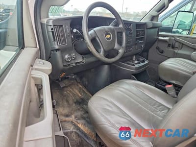 Zdjęcie 8 z 12 samochodu: 2020 CHEVROLET EXPRESS BOX TRUCK VIN:1HA6GUCG5LN010631 - miniatura