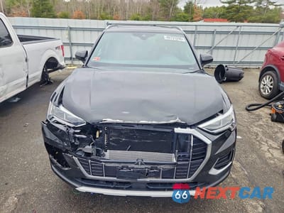 Piąte zdjęcie samochodu w środku: 2020 AUDI Q3 PREMIUM PLUS VIN:WA1BECF34L1041009 - miniatura